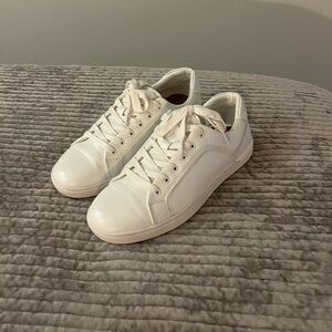 Men’s Casual Shoes